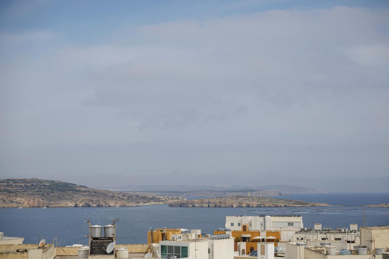 Hilltop Apartments - Stylish Comfort Living Close To The Sea, Bugibba Сейнт Полс Бей Екстериор снимка