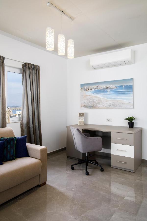 Hilltop Apartments - Stylish Comfort Living Close To The Sea, Bugibba Сейнт Полс Бей Екстериор снимка
