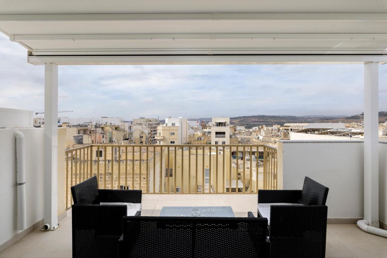 Hilltop Apartments - Stylish Comfort Living Close To The Sea, Bugibba Сейнт Полс Бей Екстериор снимка