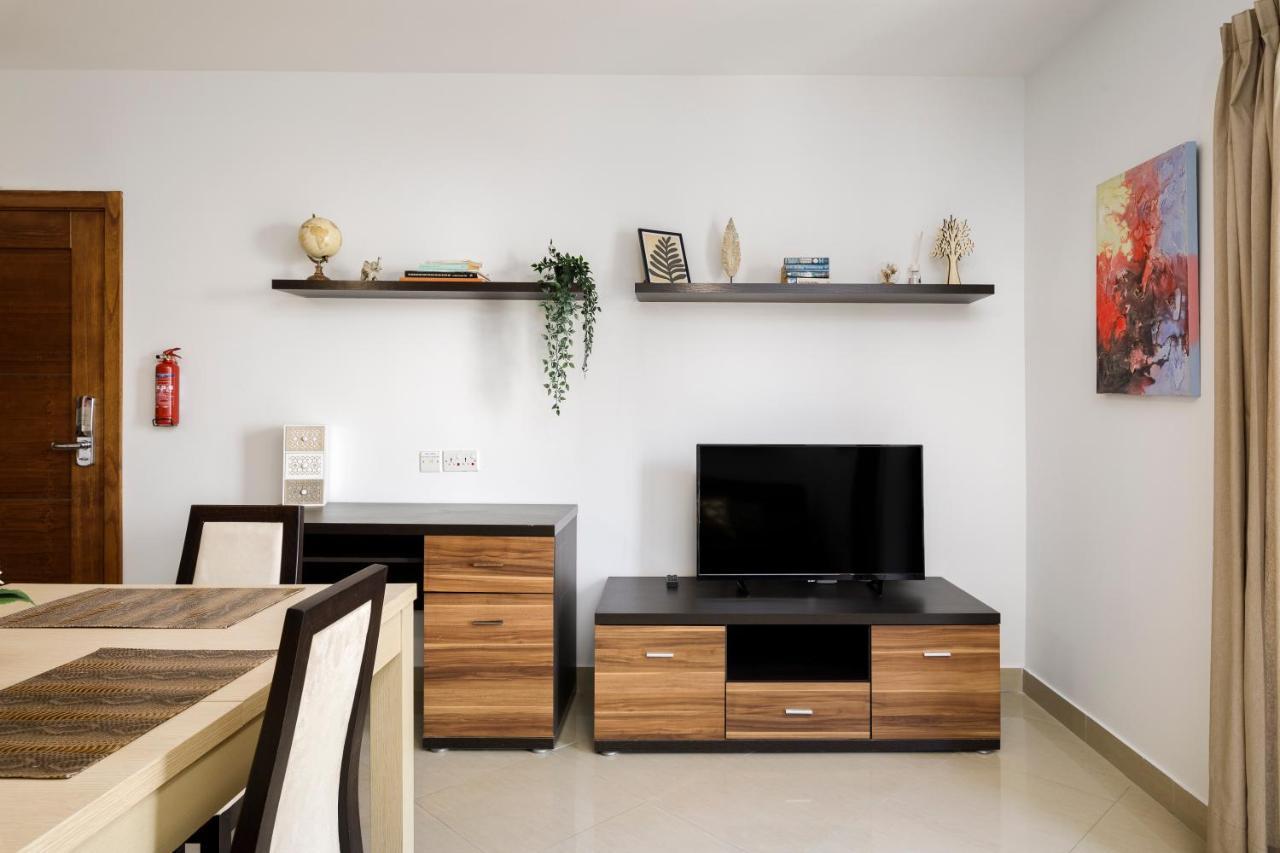 Hilltop Apartments - Stylish Comfort Living Close To The Sea, Bugibba Сейнт Полс Бей Екстериор снимка